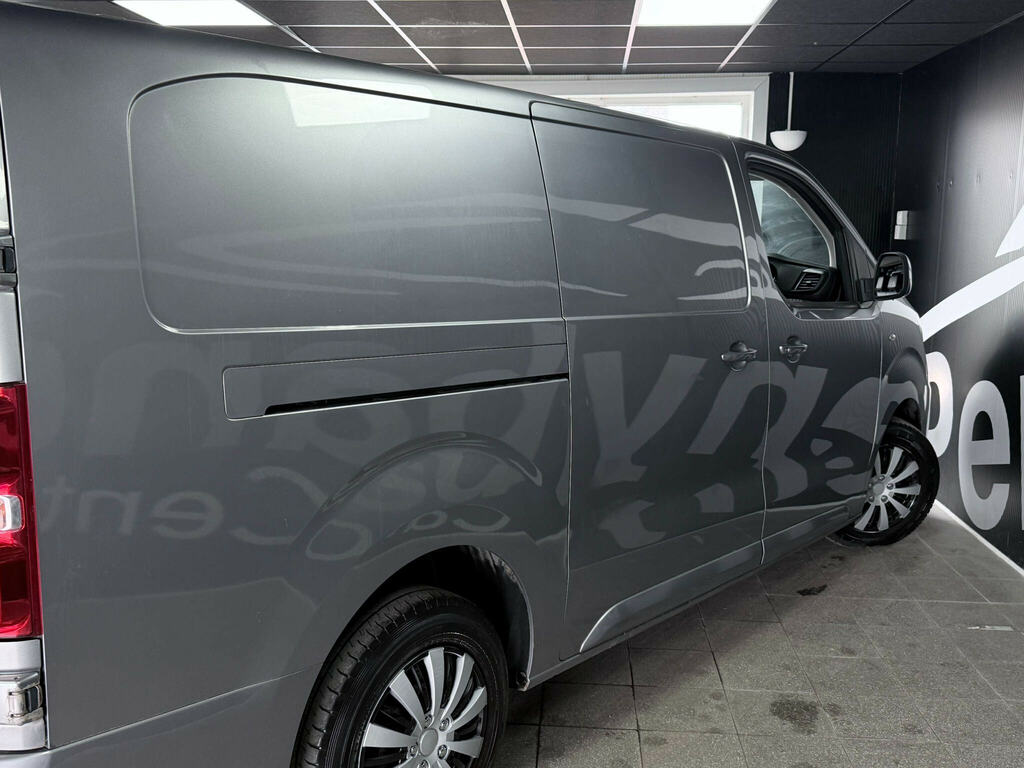 Vauxhall Vivaro 2.0 Turbo D 3100 Sportive Crew Van L1 H1 Euro 6 S White #12
