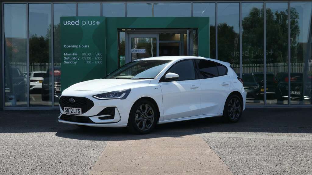 Ford Focus 1.0 Ecoboost Hybrid Mhev 155 St-line Style At White