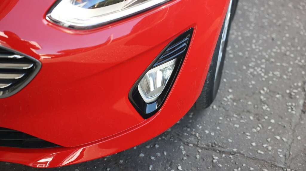 Ford Fiesta 1.1 Zetec SN19VLO Red #3