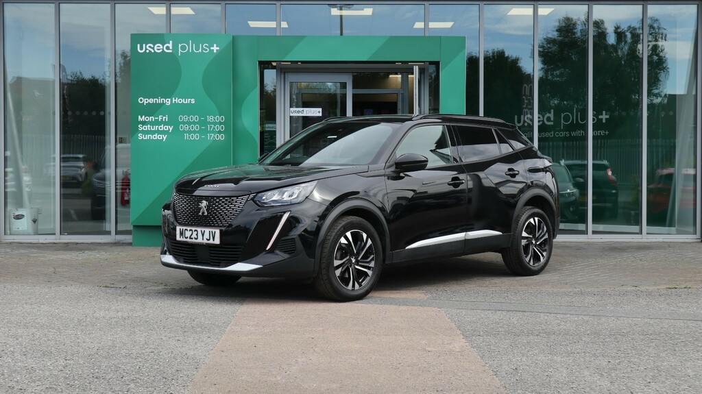 Peugeot 2008 1.2 Puretech Allure Premium Black