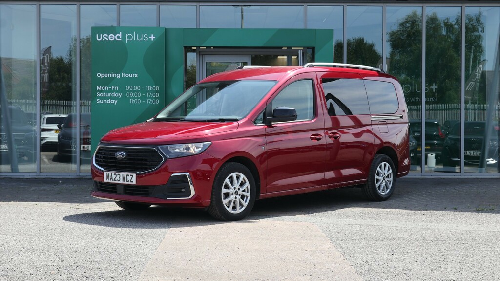 Ford Tourneo Connect 2.0 Ecoblue Titanium 7 Seat Red