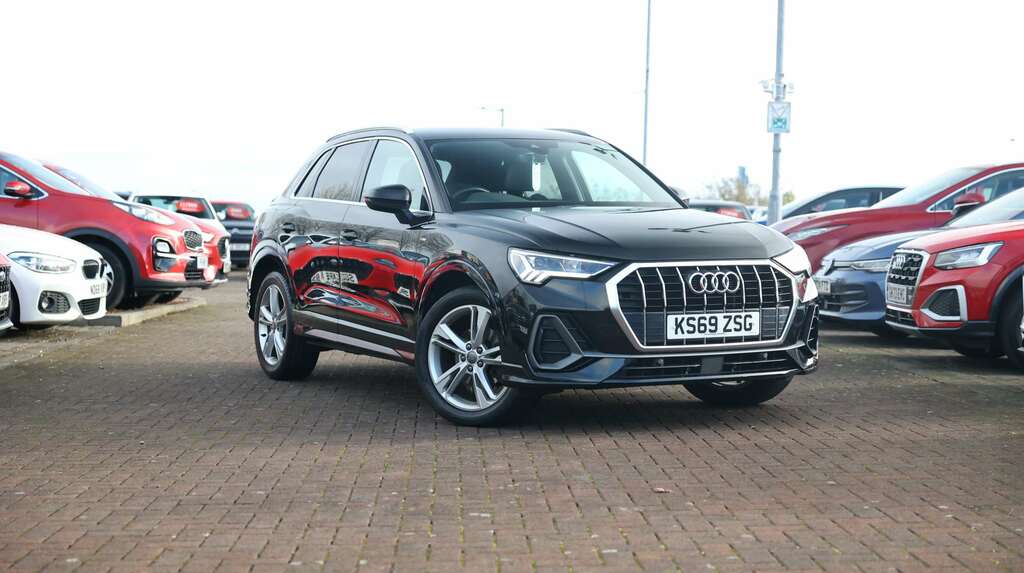 Audi Q3 35 Tdi S Line S Tronic KS69ZSG Black #2
