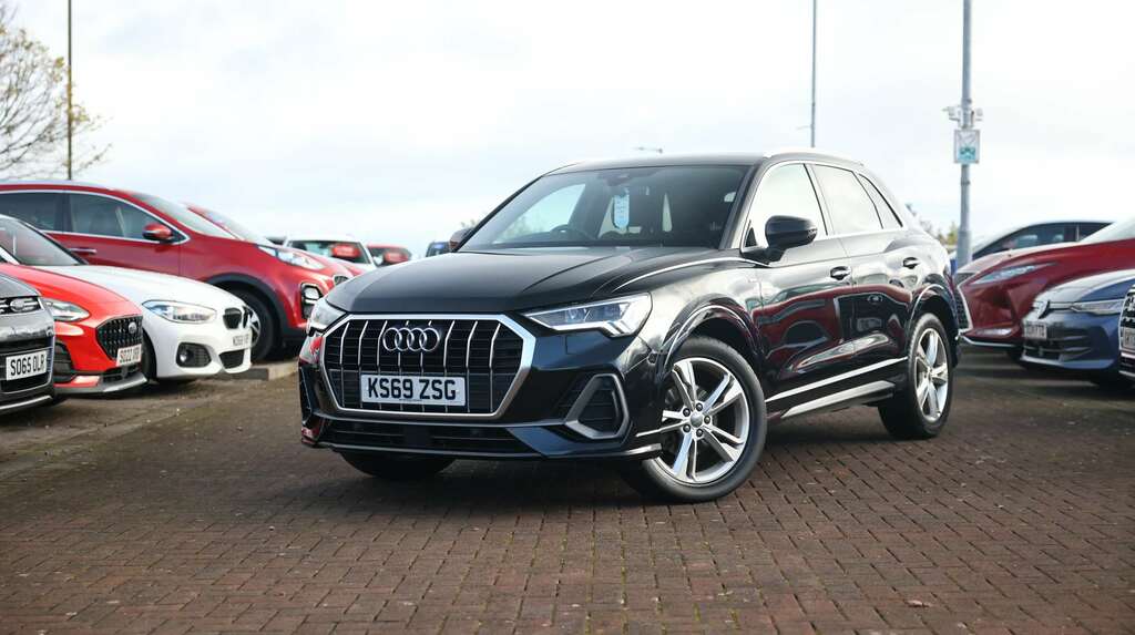 Audi Q3 35 Tdi S Line S Tronic Black