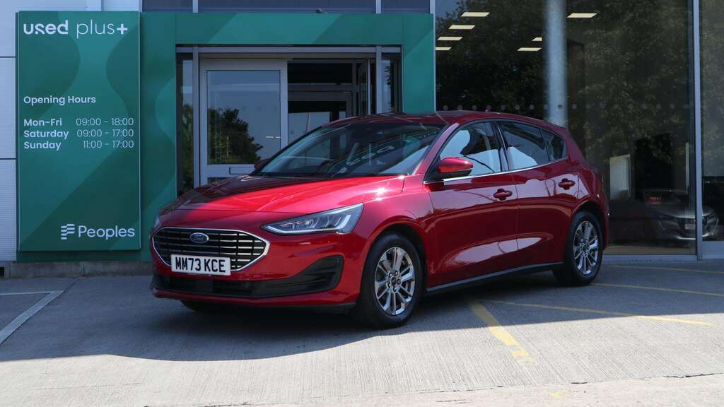 Ford Focus 1.0 Ecoboost Hybrid Mhev 155 Titanium Red