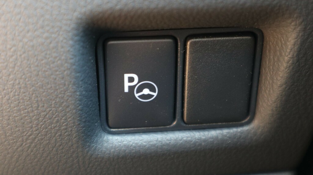 Toyota C-Hr 1.8 Hybrid Icon Cvt Grey #40