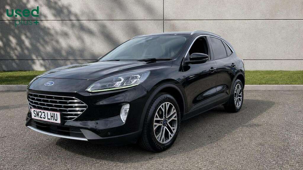 Ford Kuga 1.5 Ecoboost 150 Titanium Edition Black #3