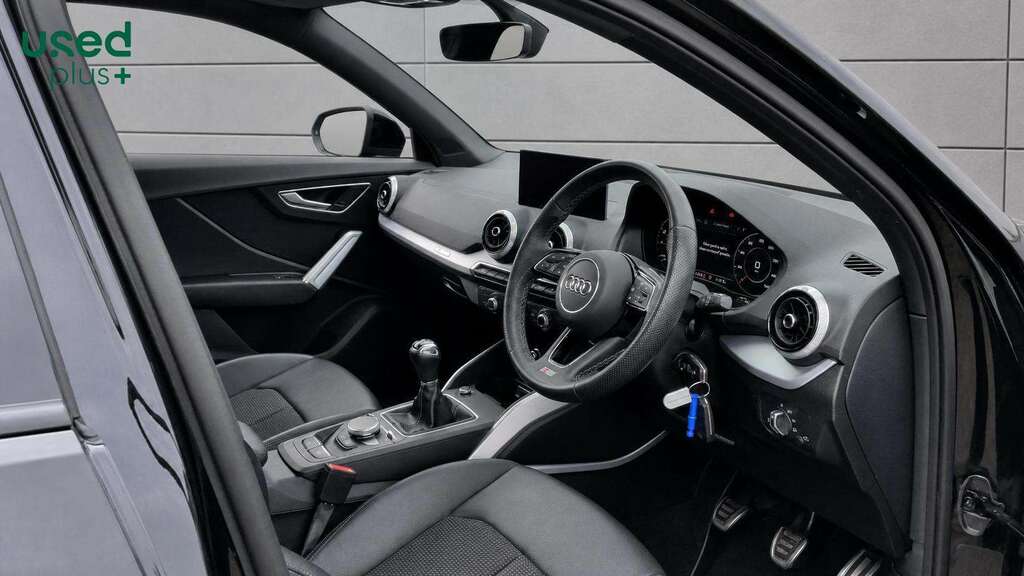 Audi Q2 35 Tfsi Sport Grey #13