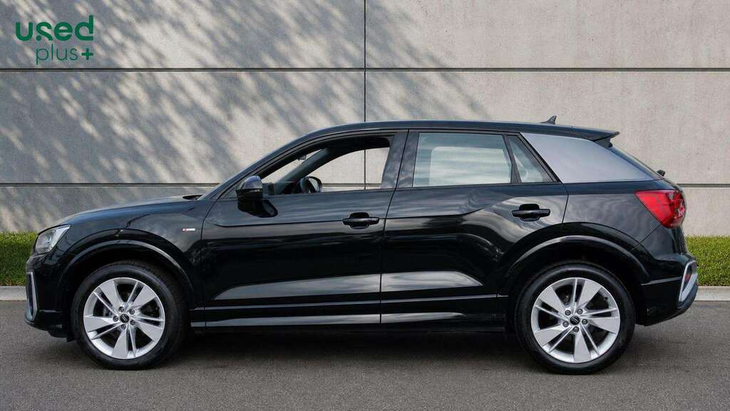 Audi Q2 35 Tfsi S Line Black #4