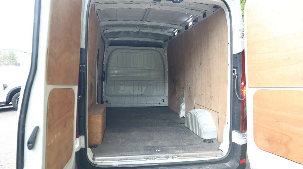 Maxus Deliver 9 2.0 Lux Lh Pv White #11