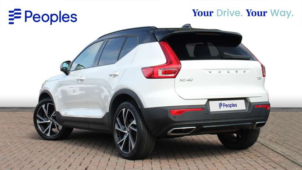 Volvo XC40 1.5 T3 R Design Pro YS19XNH White #4