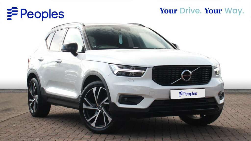 Volvo XC40 1.5 T3 R Design Pro YS19XNH White #2