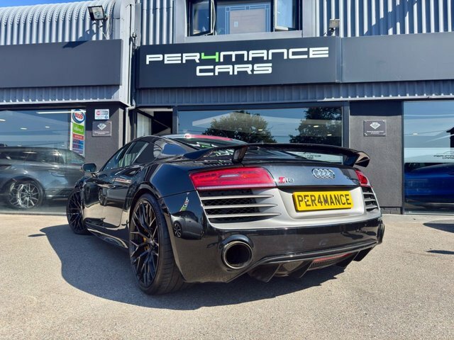 Audi R8 5.2 Fsi V10 Plus Coupe S Tronic Quattro Black #2