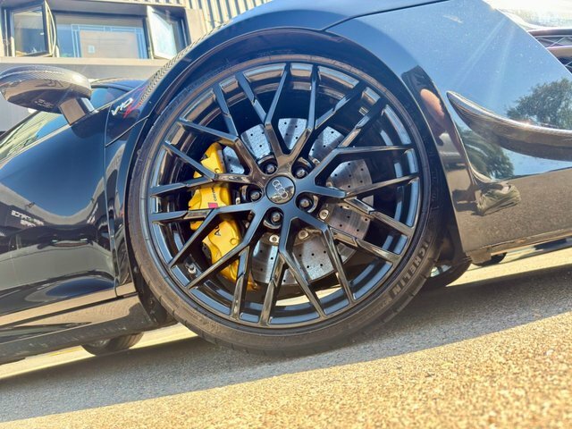 Audi R8 5.2 Fsi V10 Plus Coupe S Tronic Quattro Black #3