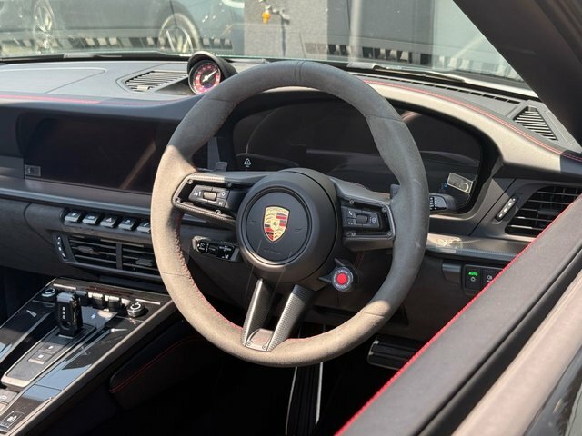 Porsche 911 3.6 T-hybrid 992 Carrera 4 Gts Convertible Pet Black #5