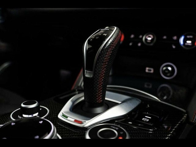 Alfa Romeo Stelvio Veloce Green #17