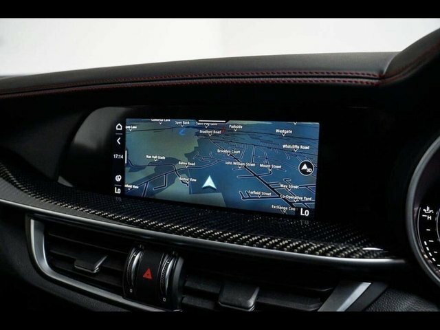 Alfa Romeo Stelvio Veloce Green #13