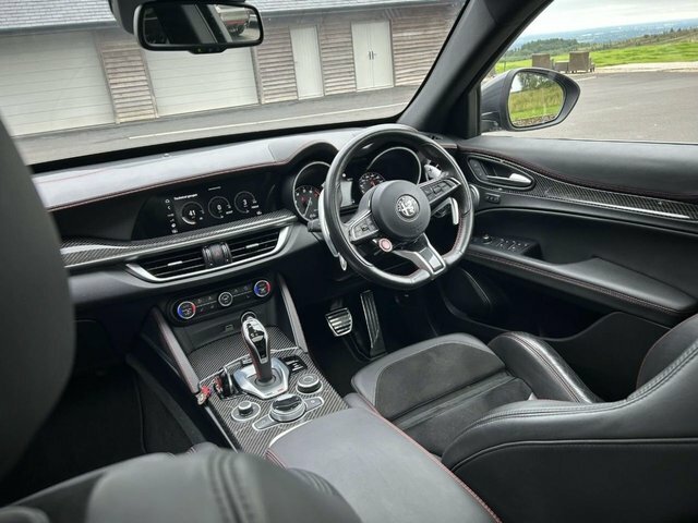 Alfa Romeo Stelvio Veloce Green #12