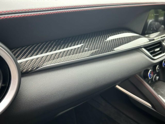 Alfa Romeo Stelvio Veloce Green #25