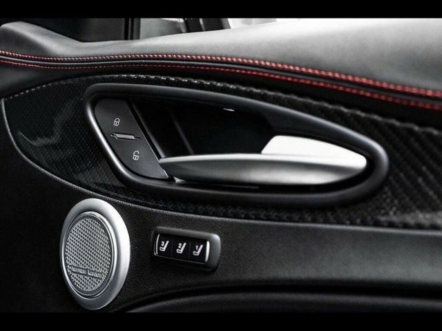 Alfa Romeo Stelvio Veloce Green #19