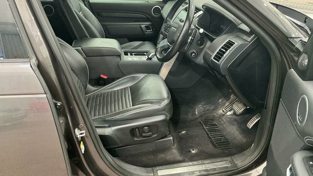 Land Rover Discovery 3.0 D300 Mhev Metropolitan Edition Suv Grey