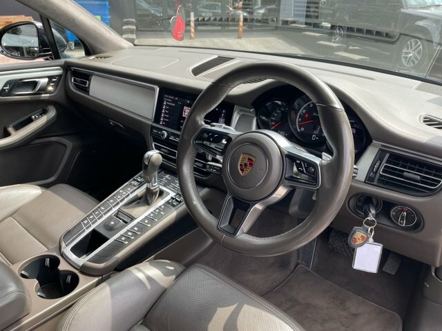 Porsche Macan 2.9T V6 Turbo Suv Pdk 4Wd Euro 6 Ss Black #3