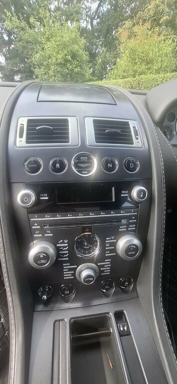 Aston Martin Vantage Coupe 4.7 V8 - Stunning Service Portfolio - Same O Black #9