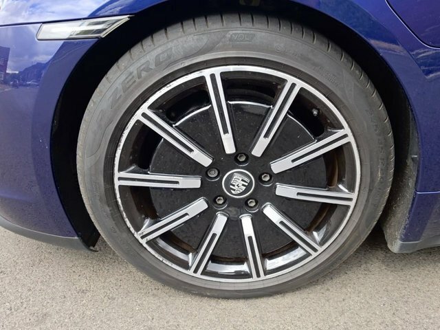 Porsche Taycan Performance Plus 93.4Kwh Saloon Blue #4