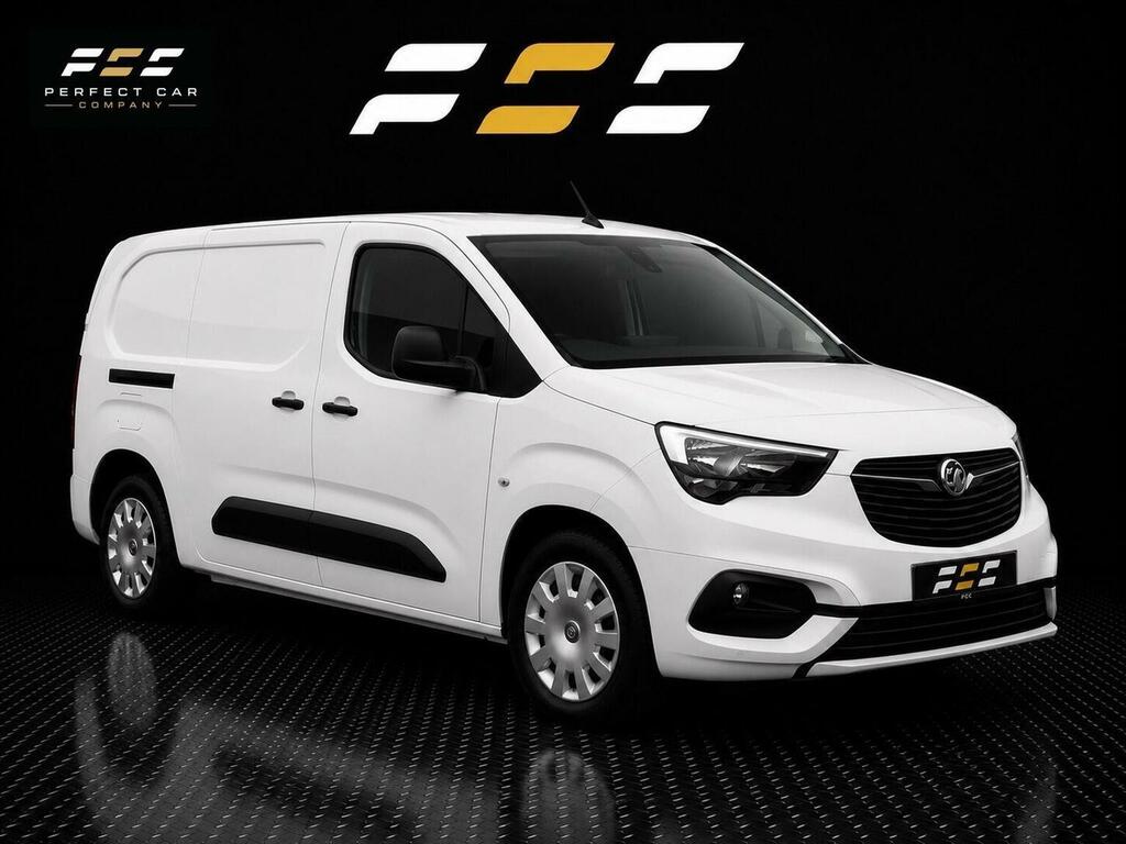 Vauxhall Combo 1.5 Turbo D 2300 Sportive L2 H1 Euro 6 2021 DN71FXX White