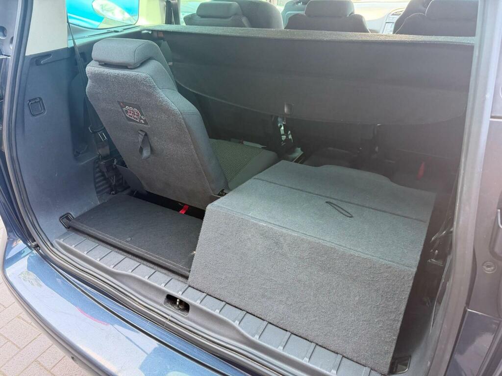 Peugeot 5008 Active White #19