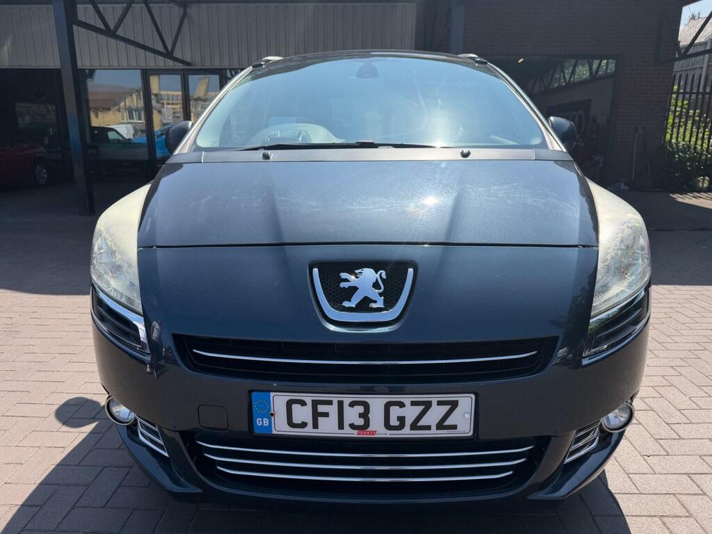 Peugeot 5008 Active White #3