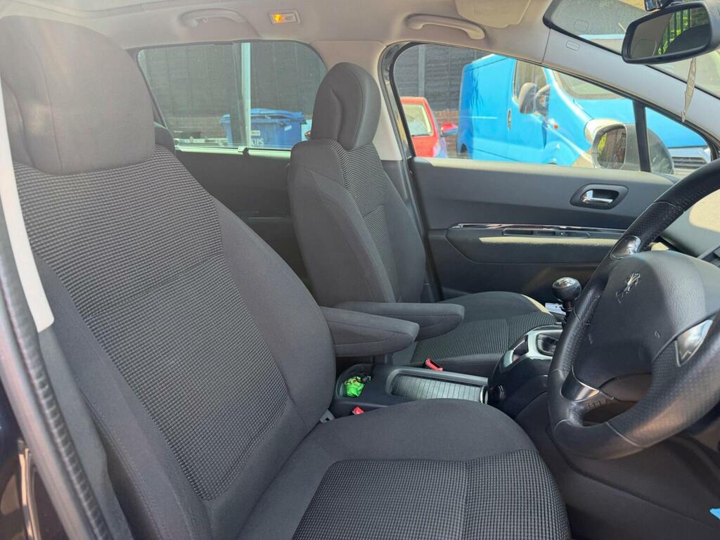 Peugeot 5008 Active White #14