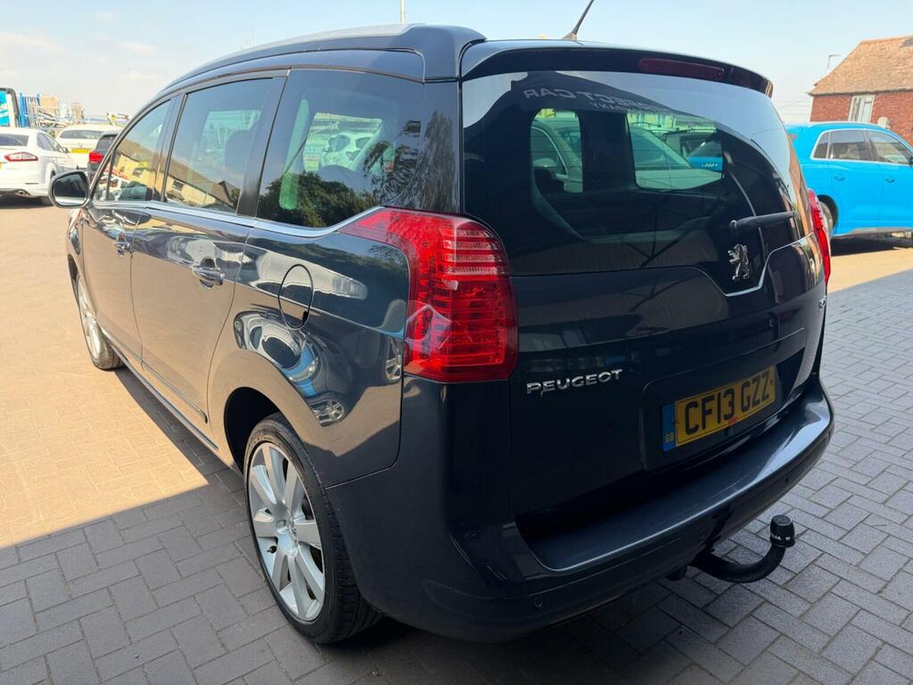 Peugeot 5008 Active White #5