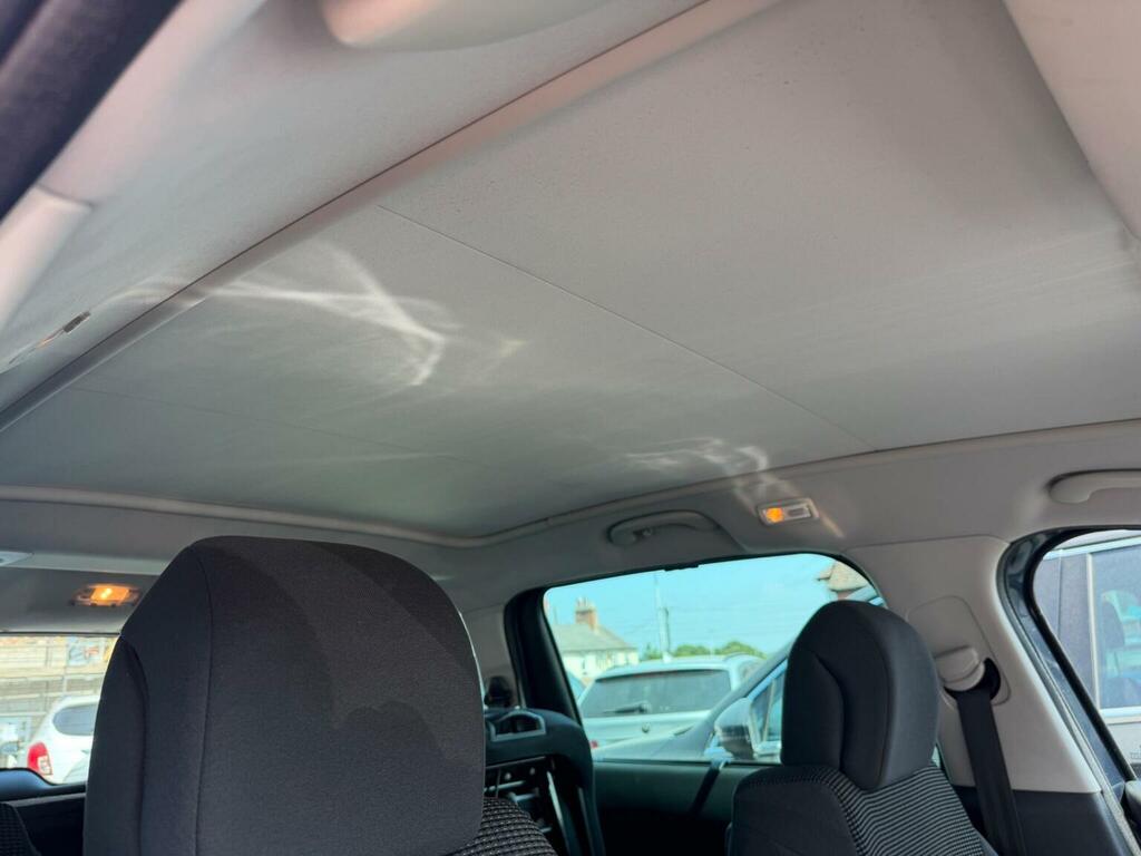 Peugeot 5008 Active White #43