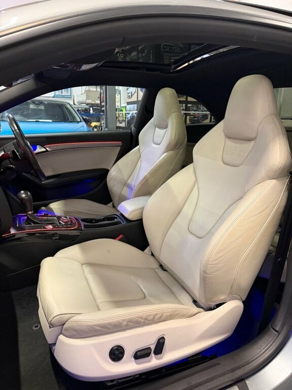 Audi S5 Convertible Purple #21