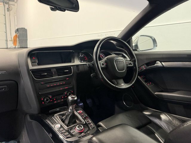Audi S5 V8 Coupe Black #4