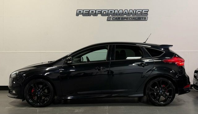 Ford Focus Ecoboost St-3 Hatchback Black