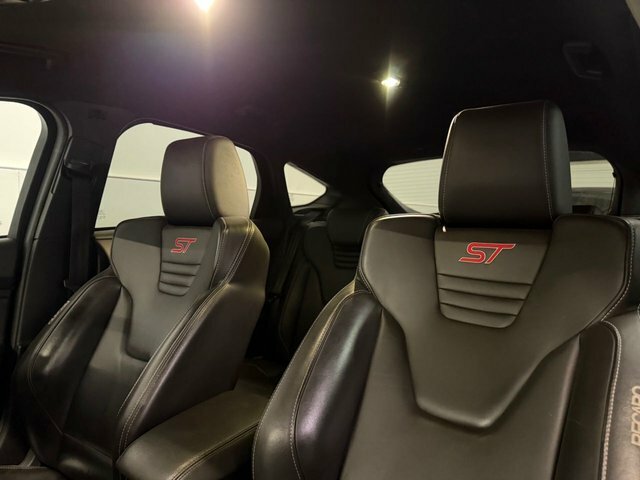 Ford Focus Ecoboost St-3 Hatchback CY16GJF Black #2