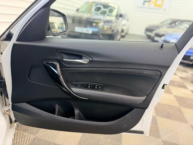 BMW 1 Series Hatchback 1.5 116D Sport 5-Door 201665 Black #35