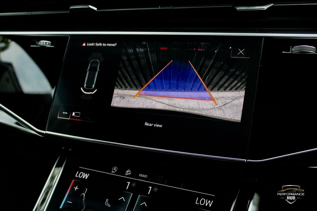 Audi SQ7 4.0 Tfsi V8 Black Blue #13