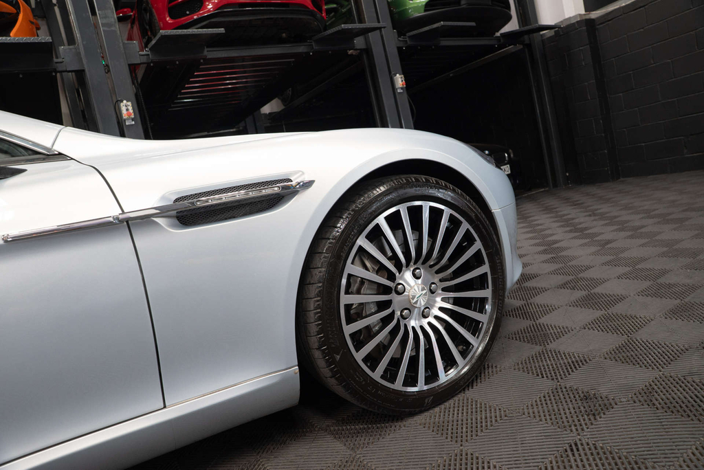Aston Martin Rapide Rapide V12 Silver #30