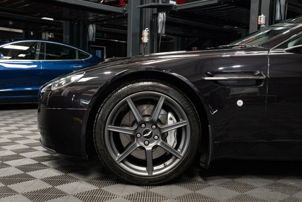 Aston Martin Vantage Hatchback Black #14
