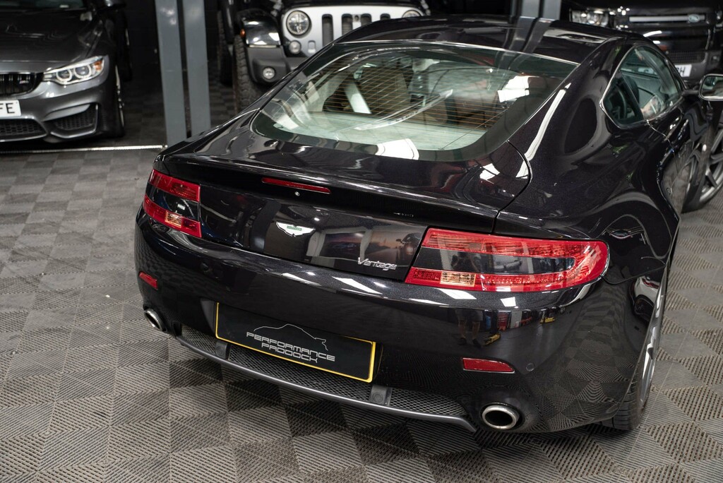 Aston Martin Vantage Hatchback Black #22