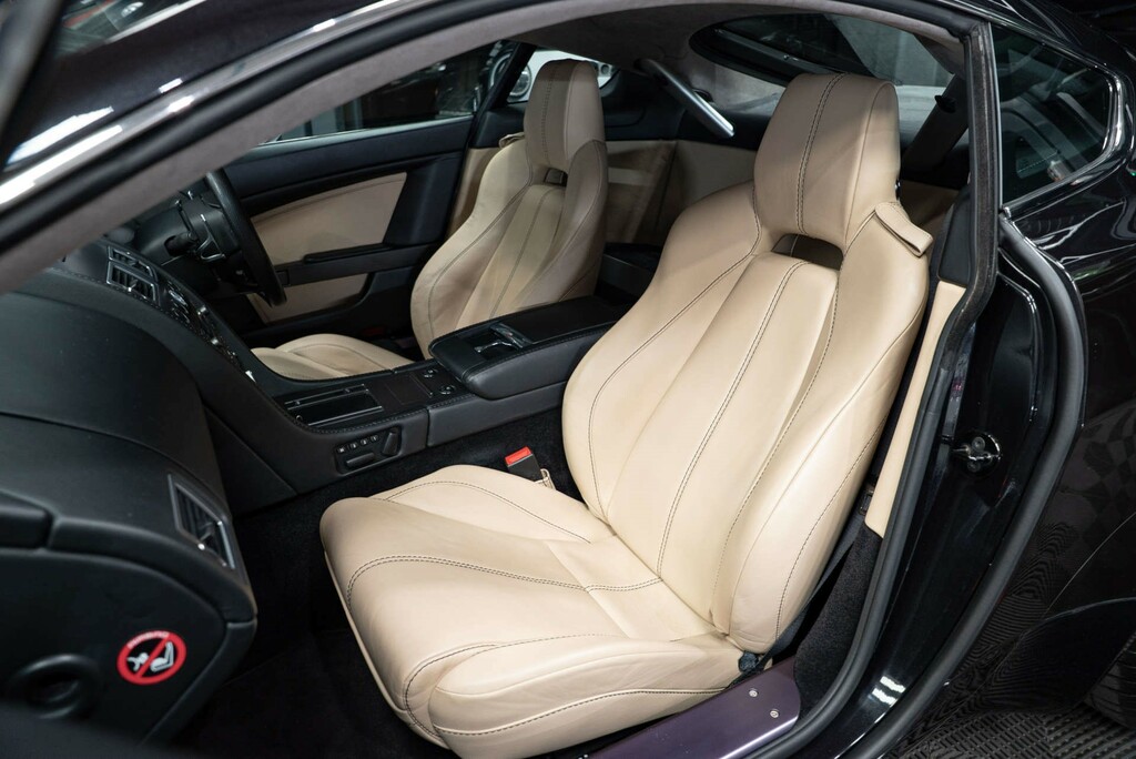 Aston Martin Vantage V8 Auto #3