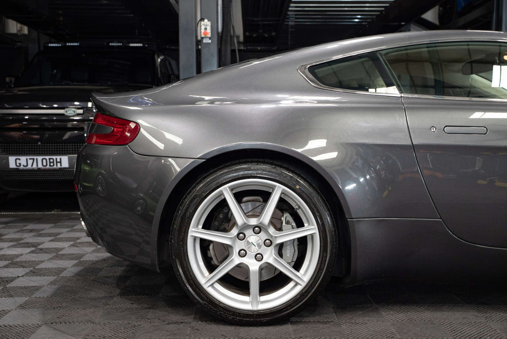Aston Martin Vantage 4.3 V8 Roadster Silver #21