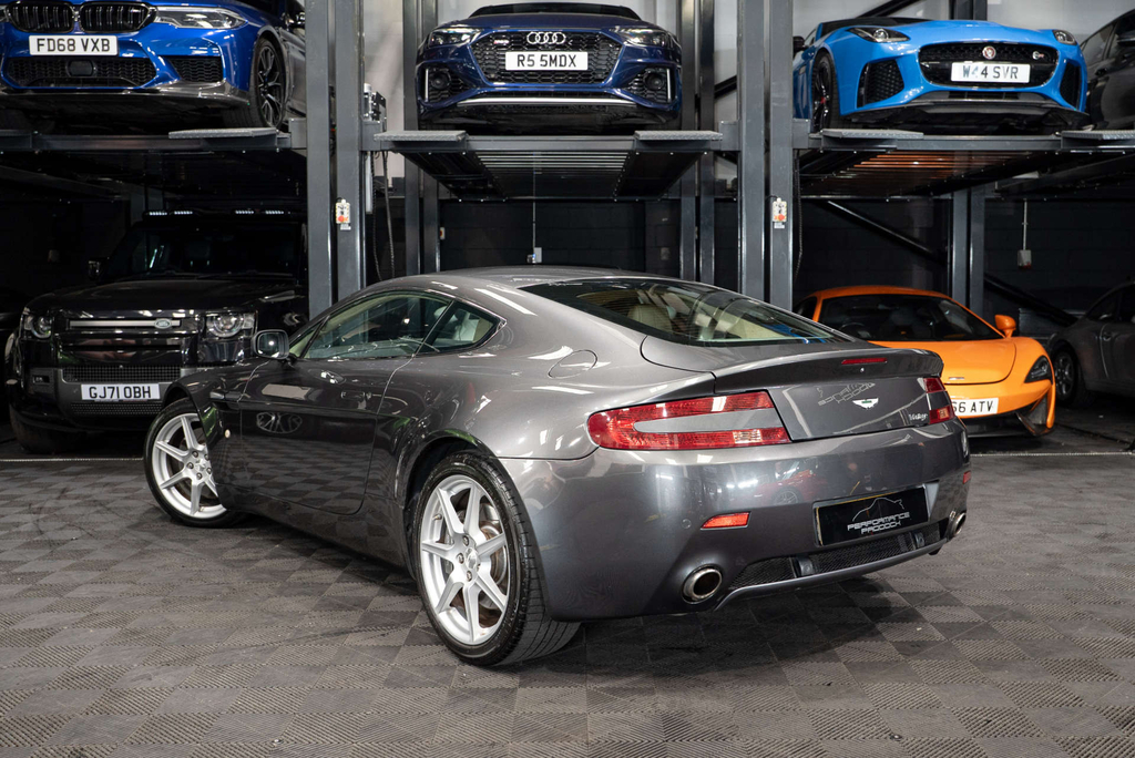 Aston Martin Vantage V8 Auto #2