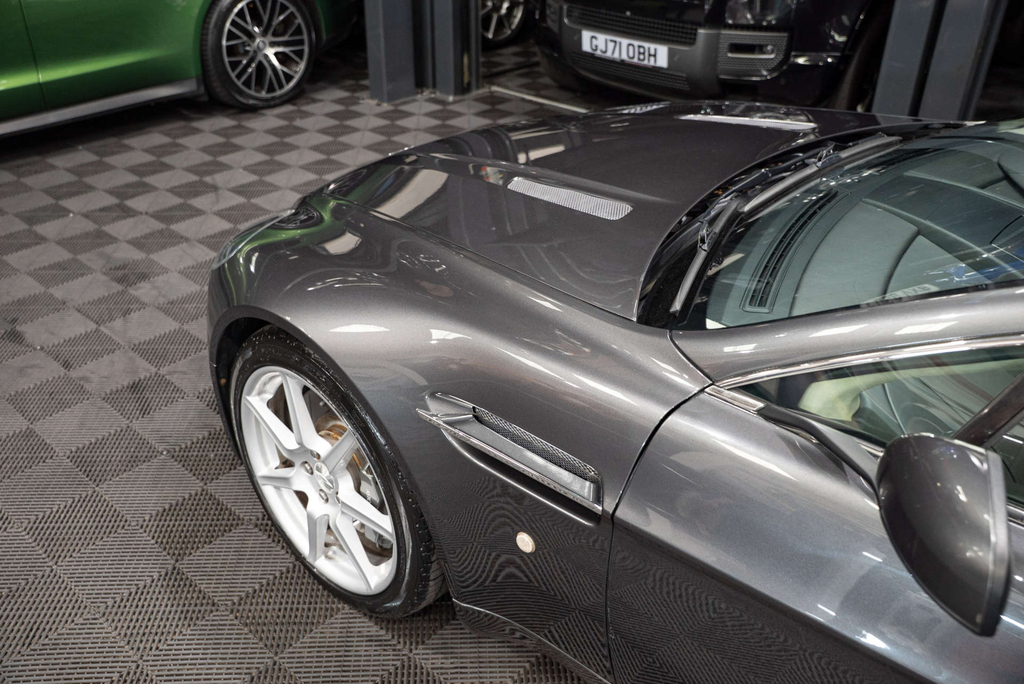 Aston Martin Vantage 4.3 V8 Roadster Silver #17