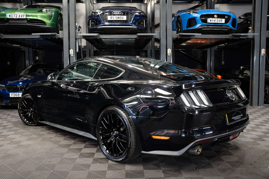 Ford Mustang Gt  #2
