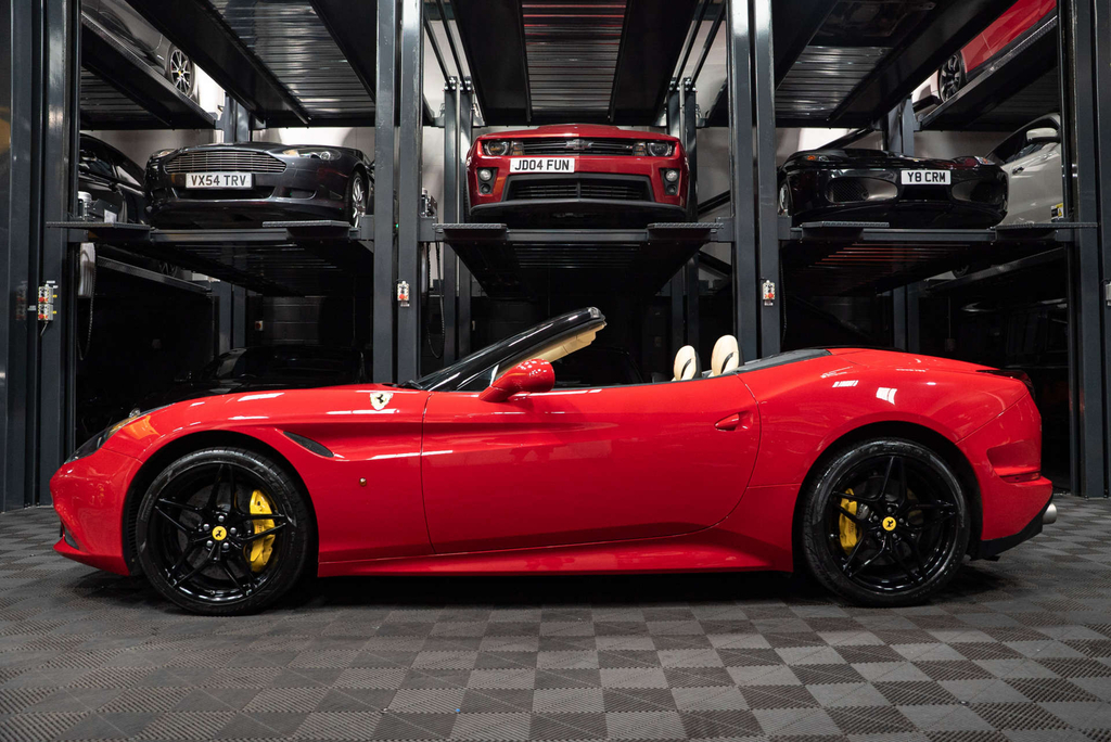 Ferrari California 4.3 2 Plus 2 490 Bhp Black #9