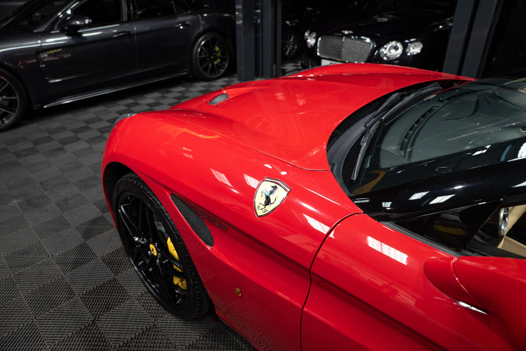 Ferrari California 4.3 2 Plus 2 490 Bhp Black #20