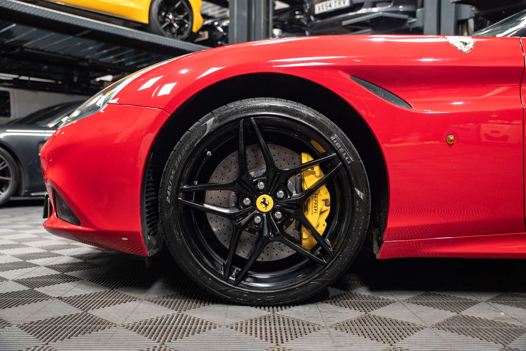 Ferrari California 4.3 2 Plus 2 490 Bhp Black #18